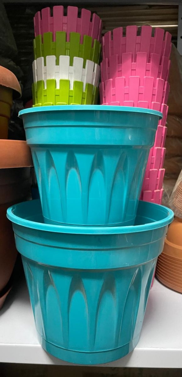 قوار مع صحن ملون